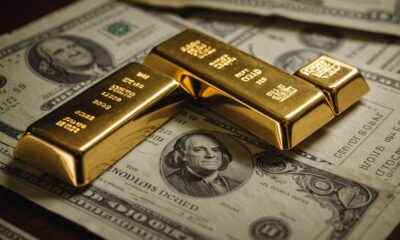 harga emas berfluktuasi dalam perdagangan