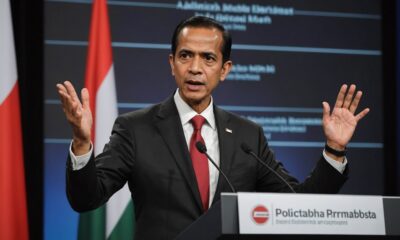 tindakan hukum terhadap Roy Suryo
